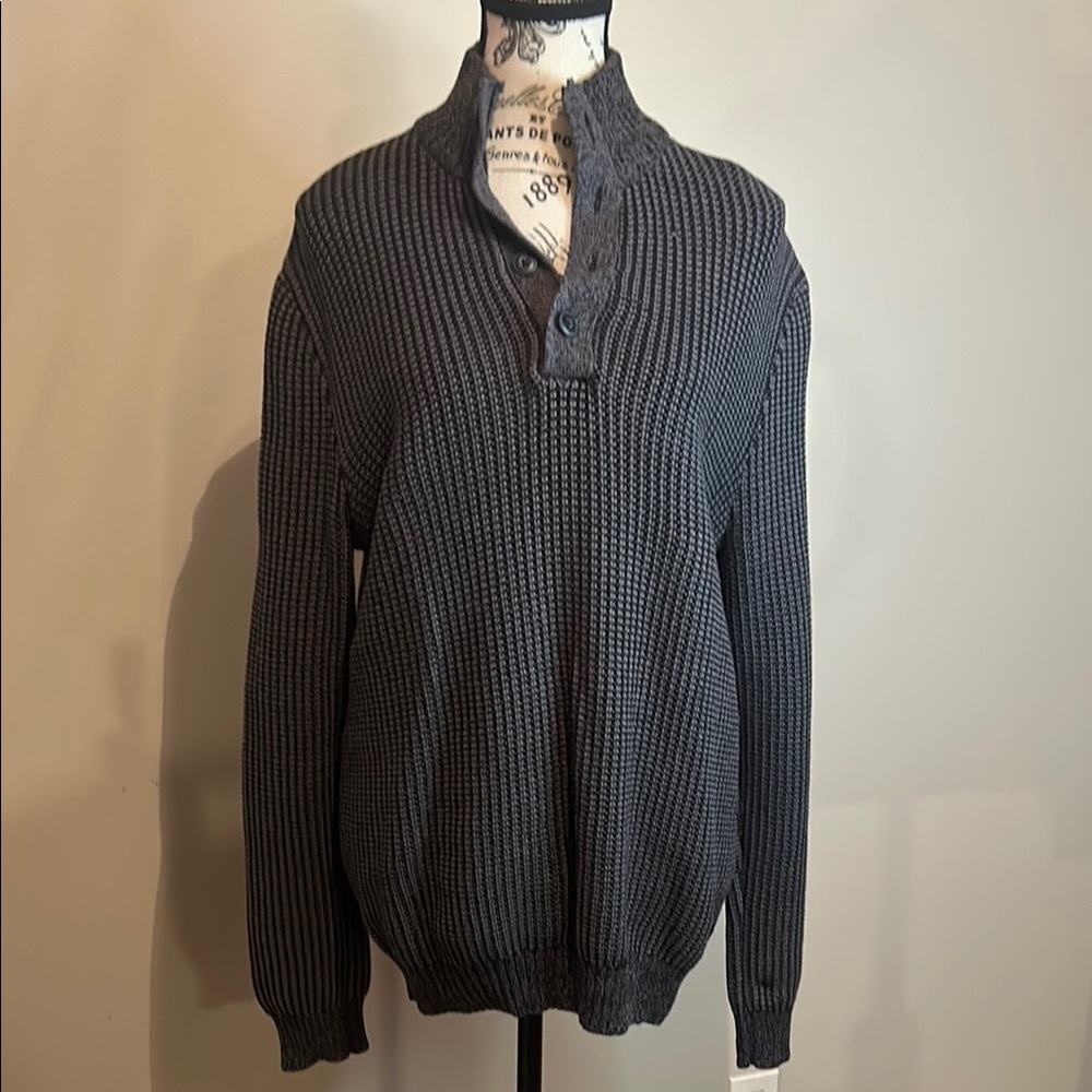 Cozy Gray Zip Up Sweater with Ribbed Knit